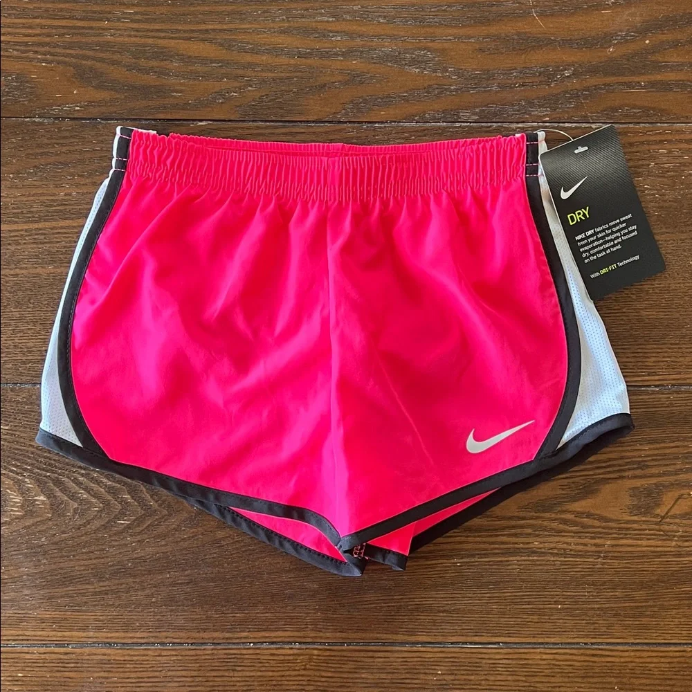 NWT Nike short - Picture 2 of 3